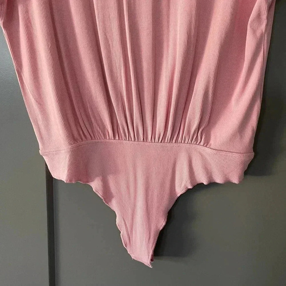 Time And Tru Stretch Round Neck Short Sleeve  Drop Shoulder Bodysuit Medium NWT - Picture 7 of 7